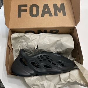 Adidas Yeezy Foam Runner ‘Onyx’